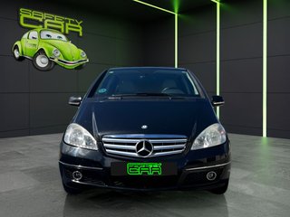 Mercedes-Benz Clase A 160 Blue Efficiency Exclusive Edition 70 kW (95 CV)