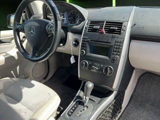 Mercedes-Benz Clase A 160 Blue Efficiency Exclusive Edition 70 kW (95 CV)