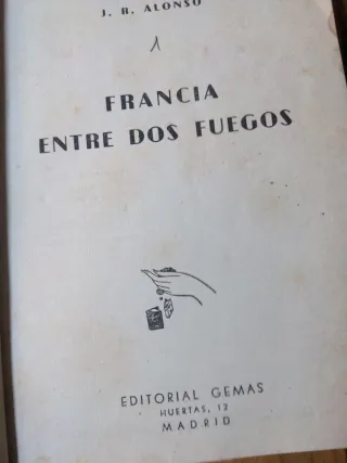 Francia entre dos fuegos