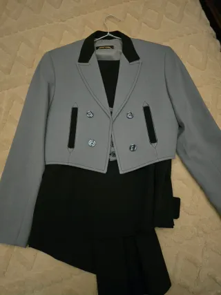 Traje Amazona celeste,azul marino mezclado