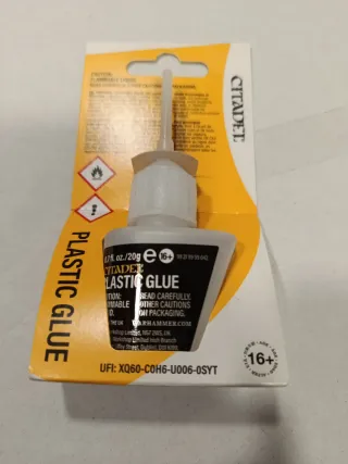 Pegamento Citadel Plastic Glue 20g