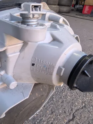 Faro derecho Mercedes Clase C W203