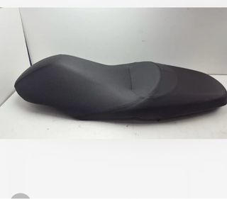 Pantalla alta Yamaha Tricity 300 y asiento origina