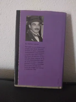 Libro de tapa dura .Agatha christie