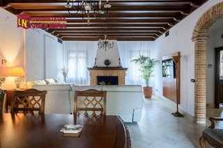 Chalet en venta en Écija