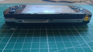 PSP 1004 Gigapack Negra + 3 juegos