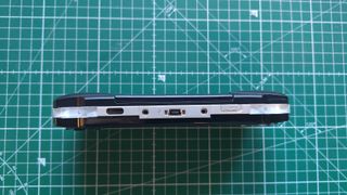 PSP 1004 Gigapack Negra + 3 juegos