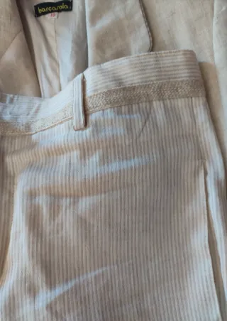 Traje comunión niño muy delgadito,hay que lavarlo