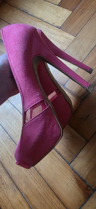 Zapatos de tacón Bershka rosa