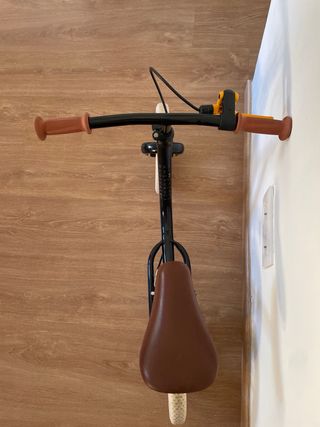 Bicicleta de equilibrio infantil