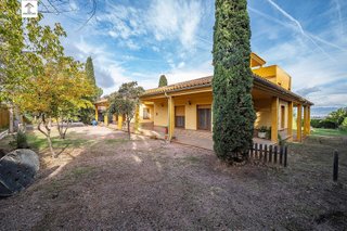 Chalet en venta en Alhendín