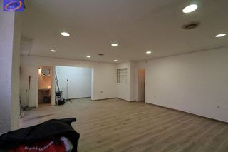 Local comercial en venta en La Constitución - Canaleta en Mislata