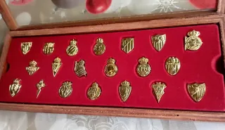 Estuche pins escudos Fútbol Primera División