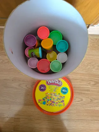 Play-Doh Create 'n Canister 45+ Piezas