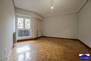 Piso en venta en Pinar - Anaka - Belaskoenea en Irun