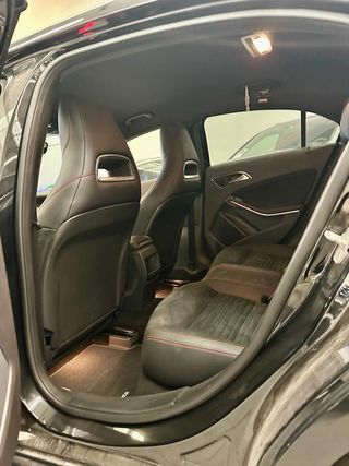 Mercedes-Benz Clase A220 AMG LINE 4MATIC