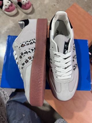 Adidas Sambae Leopardo Nuevas talla 40