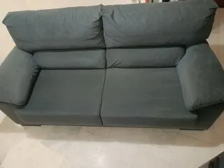 Sofá de tela antimanchas gris
