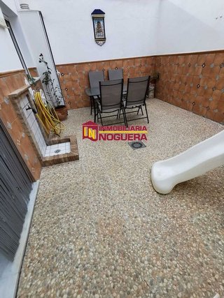 Casa adosada en venta en Écija