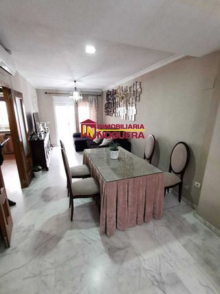 Casa adosada en venta en Écija