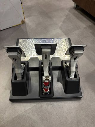 Pack Thrustmaster Volante + Servo + Pedales