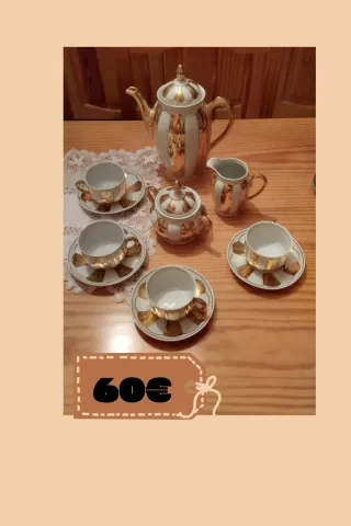 Juego de té de porcelana azul y oro