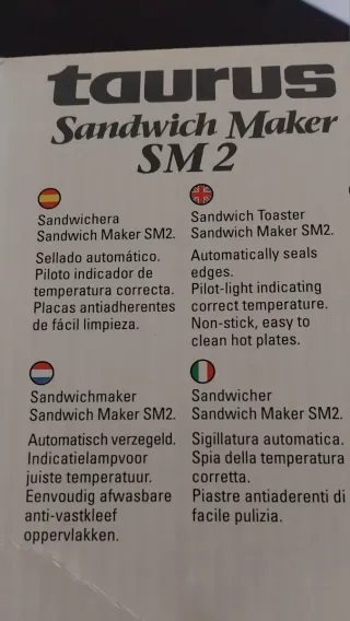 Sandwichera TAURUS SM 2 blanca NUEVA