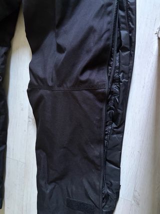 Pantalones Moto Impermeables Negros. Marca Reviti