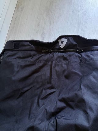 Pantalones Moto Impermeables Negros. Marca Reviti