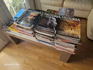 LOTE DE REVISTAS Y LIBROS ANTIGUOS