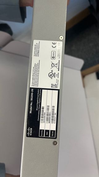 Switch Cisco SG200-26 26 Puertos Gigabit