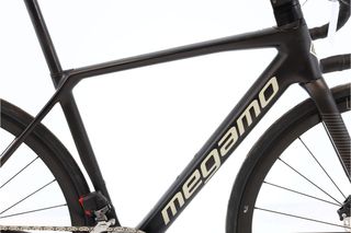Megamo Raise AXS 12V t.52