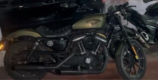Harley Davidson Iron 883 Negra/Verde