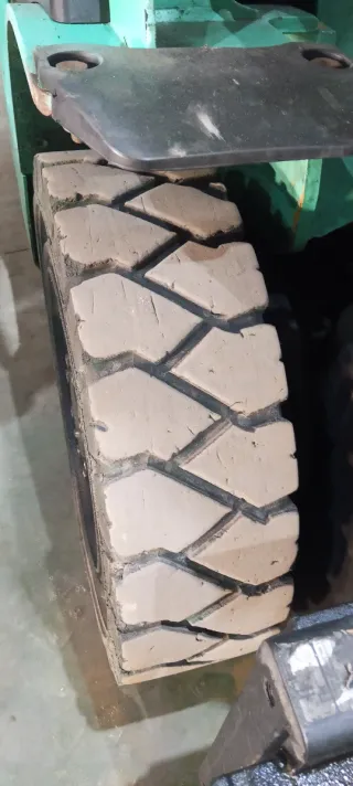 Carretilla elevadora Diesel 2500KG