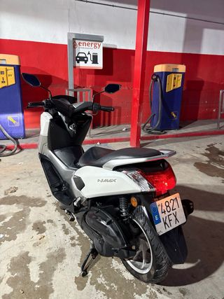 Yamaha Nmax 125cc Scooter Automática