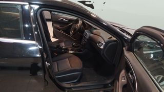 Infiniti Q30 1.6T 90 kW (122 CV)
