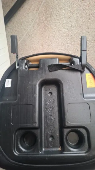 Asiento seguridad niños coche.