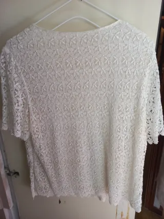 Blusa de encaje blanca talla única