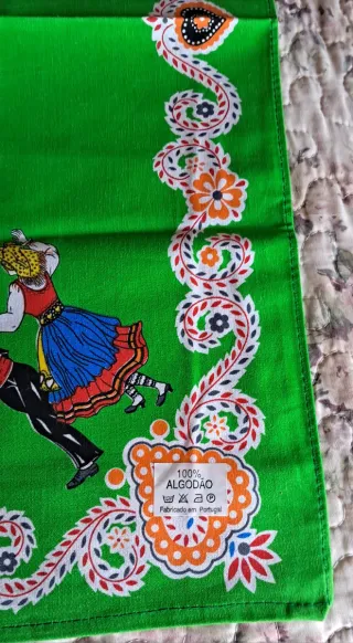 Paños decorativos años 70 - Gallo y parejas