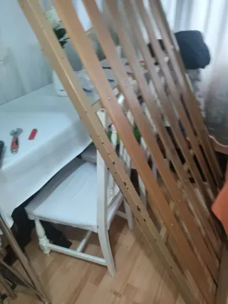 Somier 90x180 cm con patas las tablas están perfec
