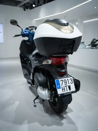 Honda SH300i Scooter Azul