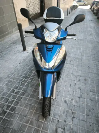 Honda SH300i Scooter Azul