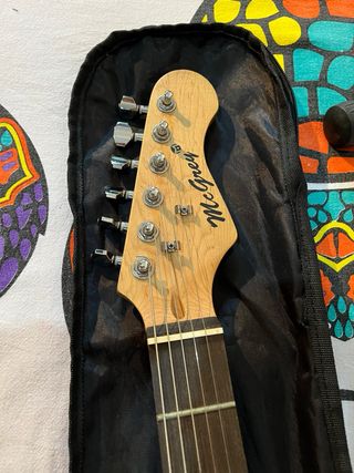 Guitarra Eléctrica McGrey Tipo Strato