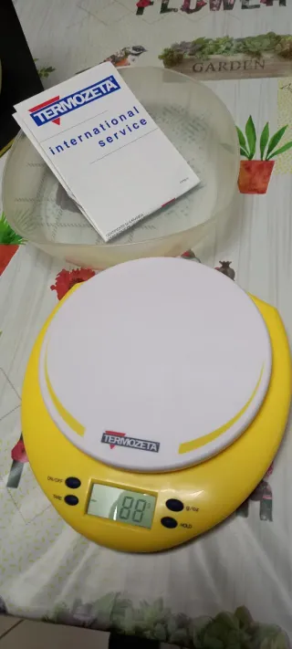 Bilancia da cucina Termozeta gialla