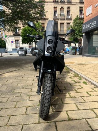 Rieju Aventura 125 (2024) + Baúl SHAD