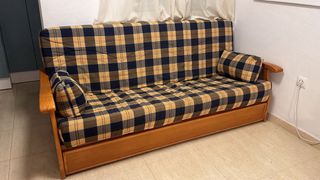 Sofá cama con cajones y cojines