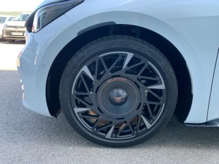 CUPRA Born 240kW (326 CV) 79kWh VZ