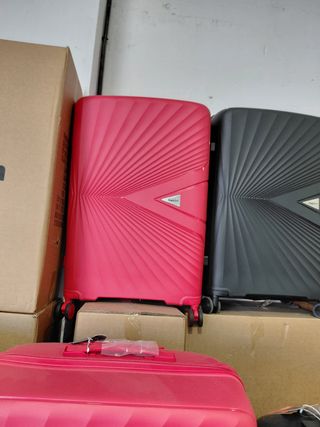 Maleta Roja Diseño Rayos