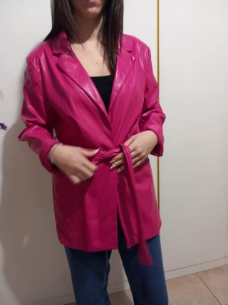 Blazer rosa effetto pelle