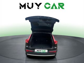 Volvo XC40 D3 Momentum Pro Auto 110 kW (150 CV)